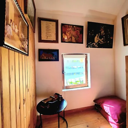 Le De Apartment Bellebrune